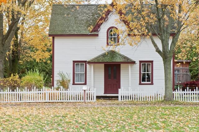 How to Prep Your Yard for Fall Weather